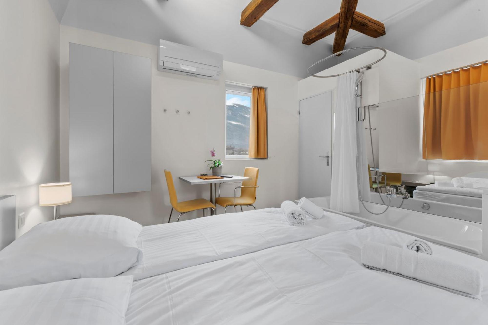 Hotel De La Poste Sierre Luaran gambar